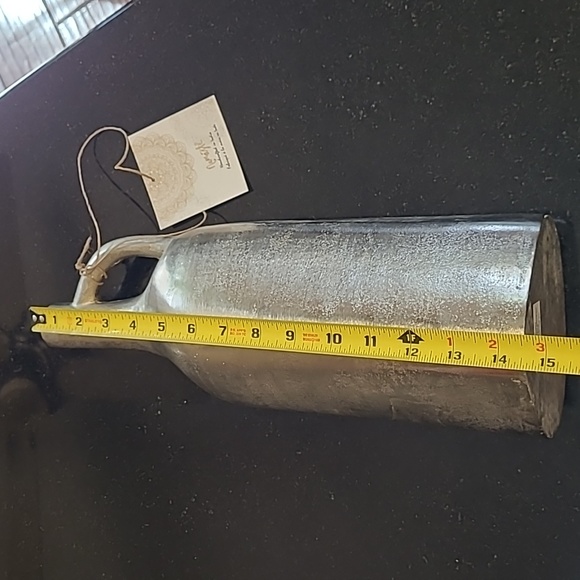 Decorative Metal Vase - Picture 9 of 11